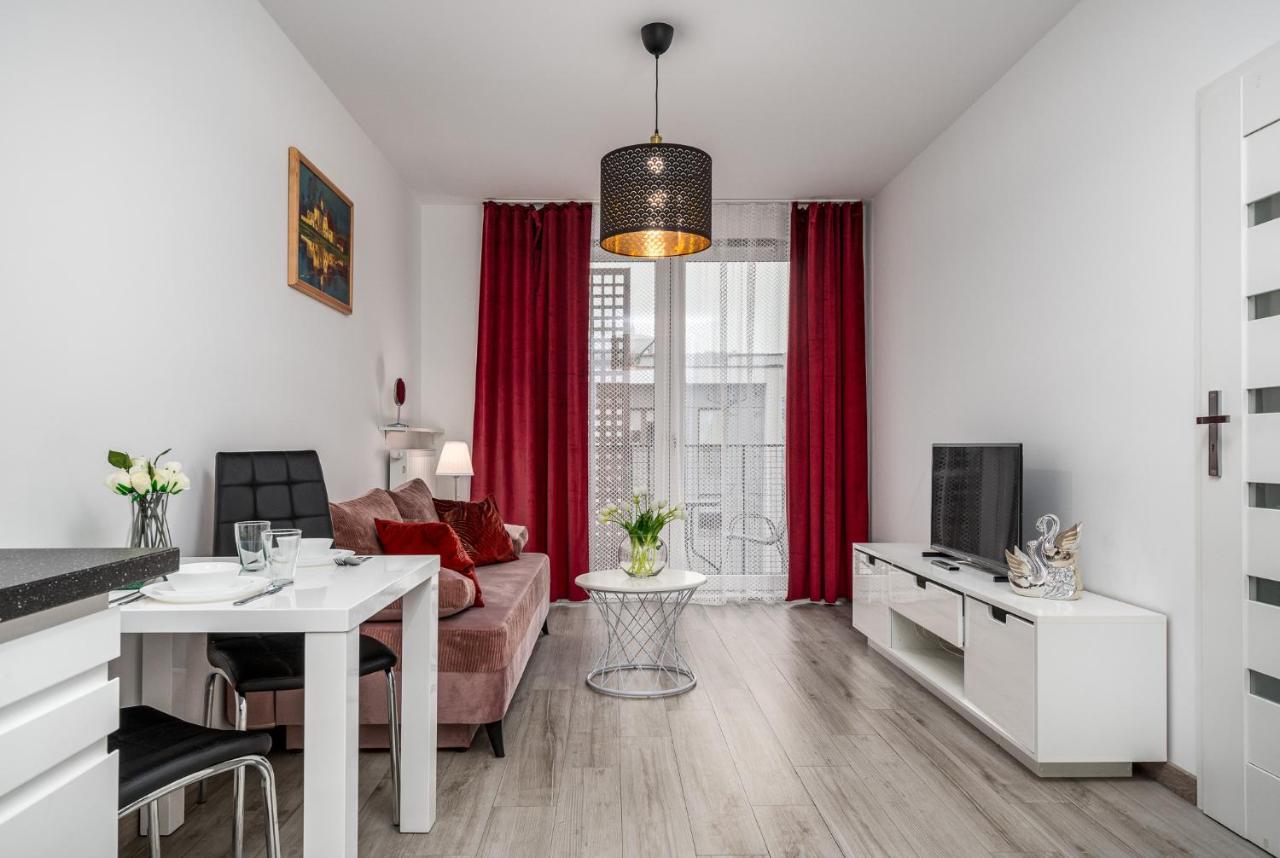 Apart D&K Free Parking Cybernetyki 2E Apartment Варшава Екстериор снимка